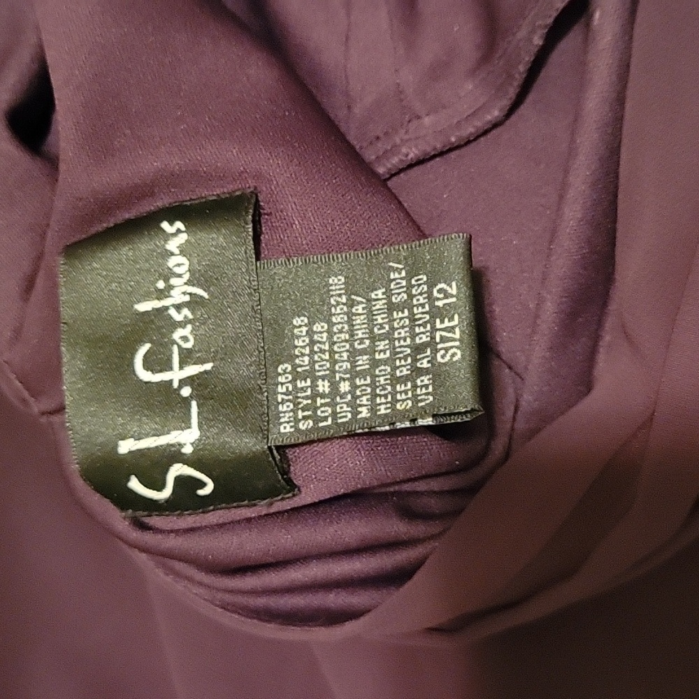Dress - Picture 5 of 5